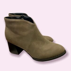 Stylish Gray Ankle Boots